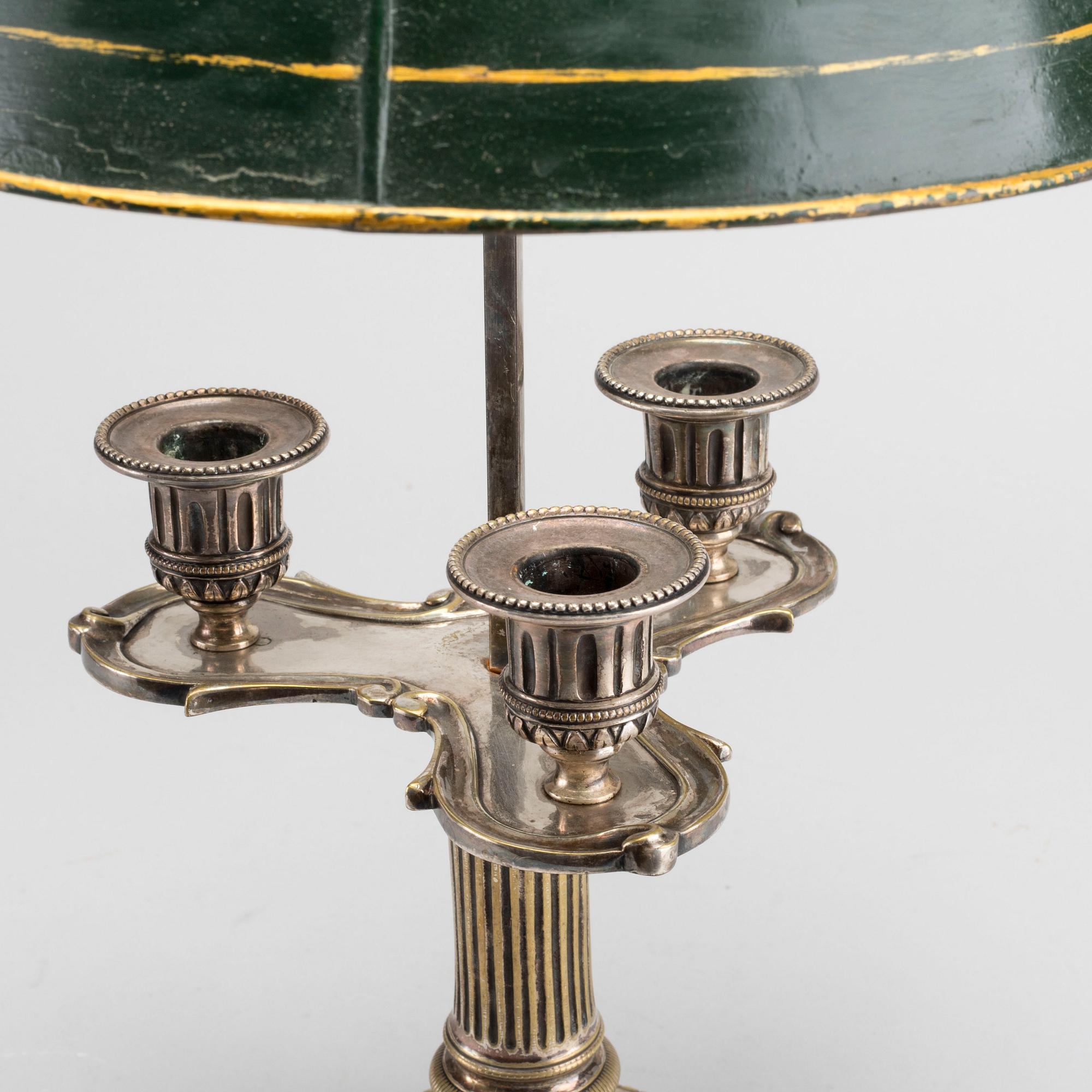 BOUILOTTE-LAMPA Louis XV-stil omkring 1900.