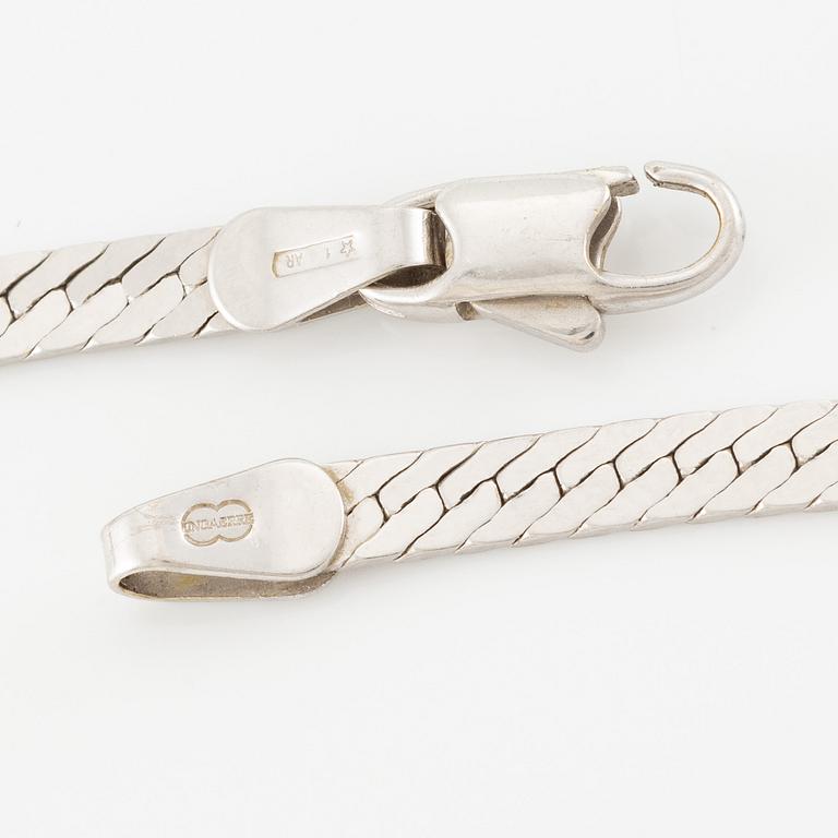 Necklace, 14K white gold with baguette-cut, brilliant-cut, and marquise-cut diamonds.