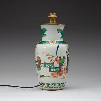 A famille verte figurine scene vase, Qing dynasty 19th century.