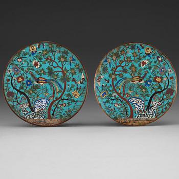 A pair of Cloisonné placques, Qing dynasty, circa 1800.