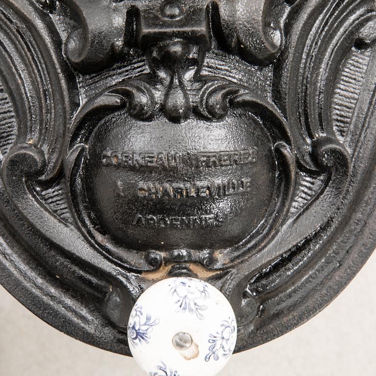 Coal box, 20th century, cast iron.