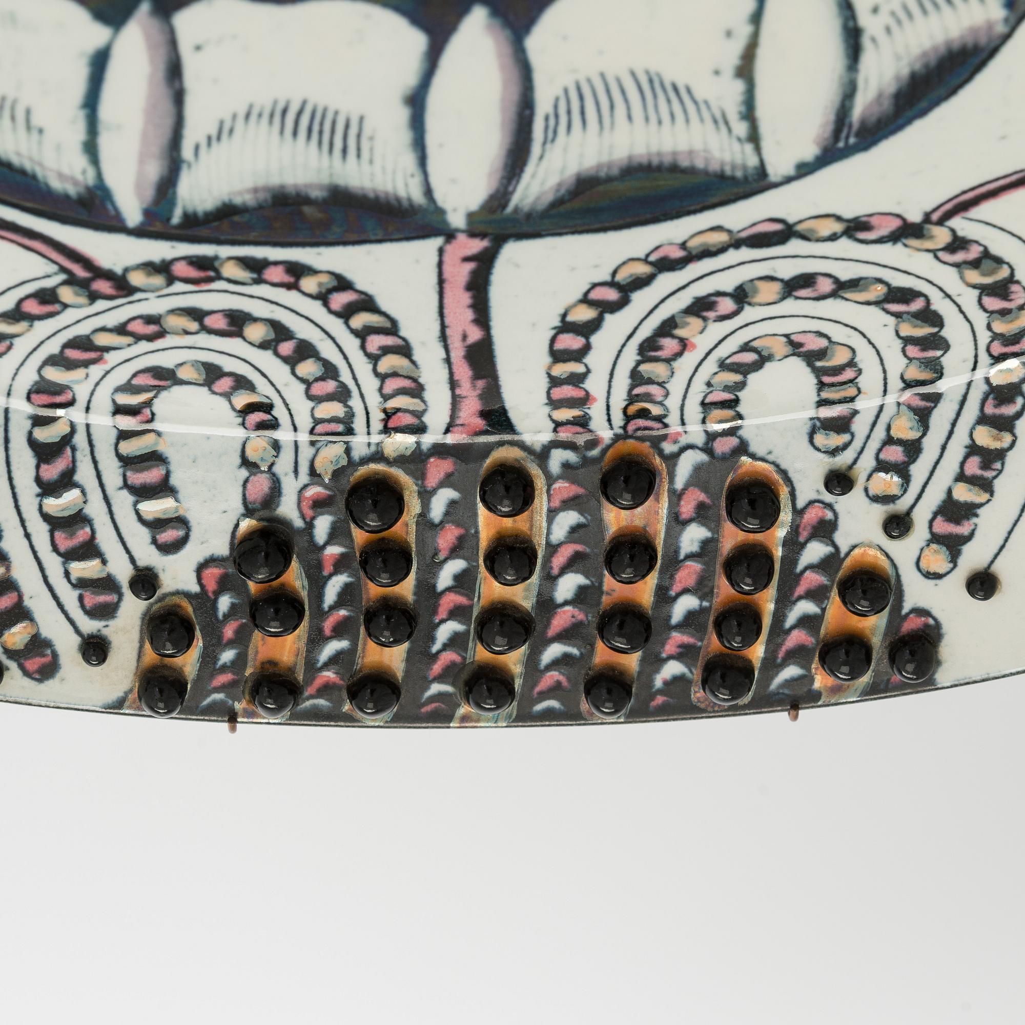 Birger Kaipiainen, A ceramic decorative dish, signed Kaipiainen Arabia.