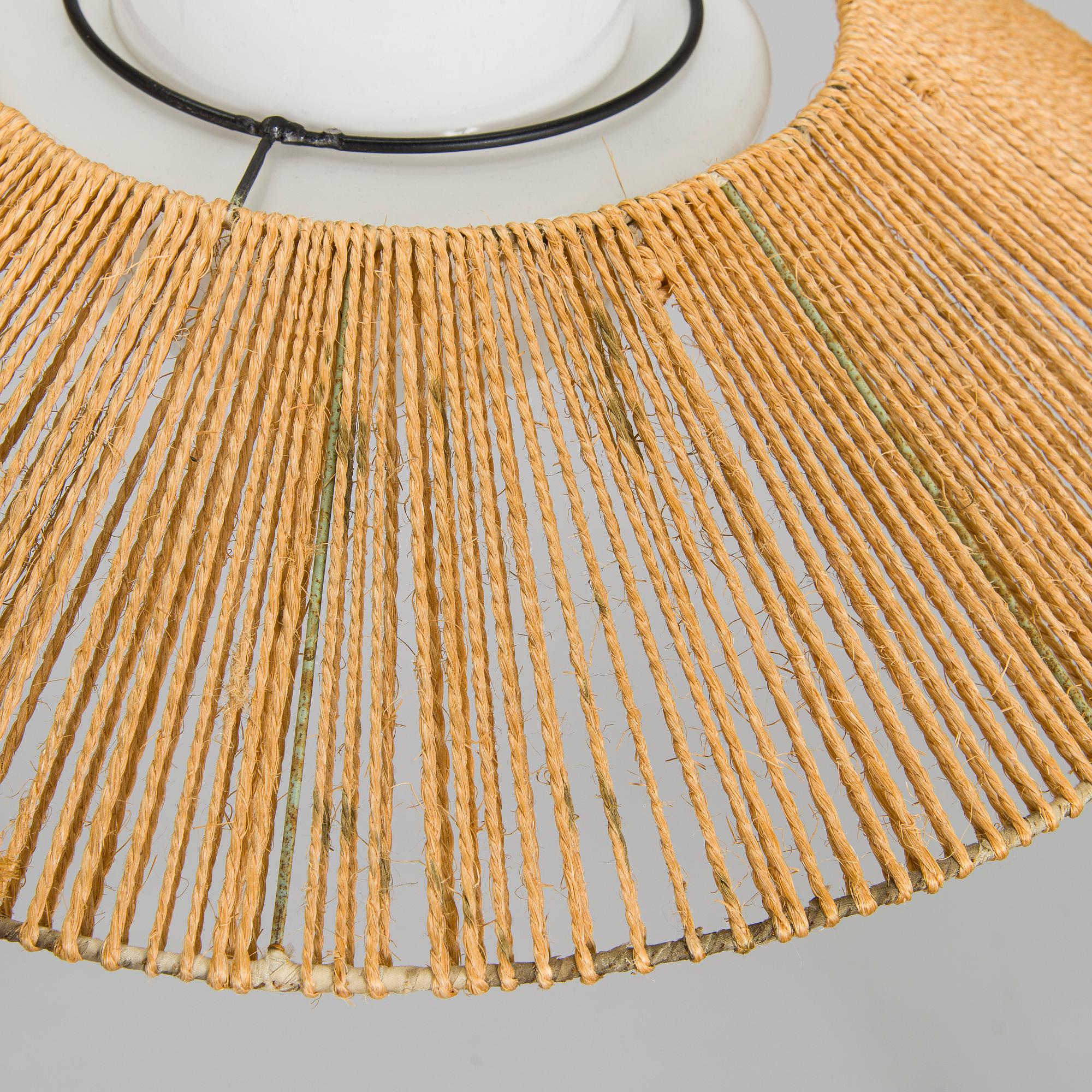 Paavo Tynell, taklampa modell 1602, Idman 1900-talets mitt.