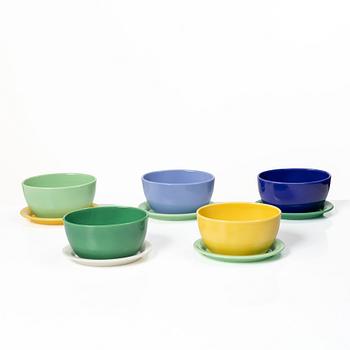 Ursula Munch-Petersen, Five 'Ursula' faience bowls with saucers, Royal Copenhagen, late 20th century.