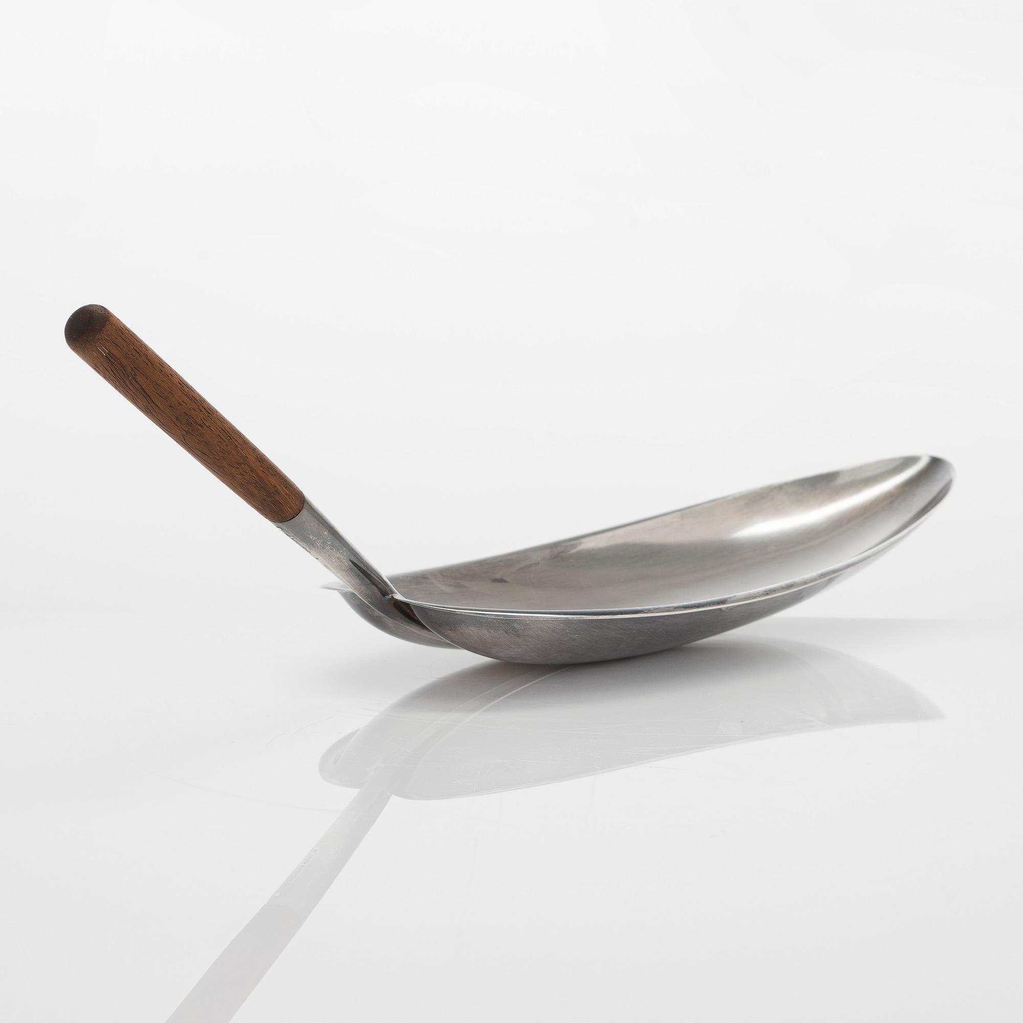 Tapio Wirkkala, skål, TW 85, silver, Kultakeskus, Tavastehus 1959. Modellen formgiven 1955.