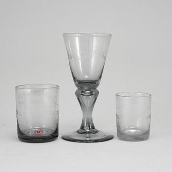 A Swedish Reijmyre glass service, 20th Century. (20 pieces).