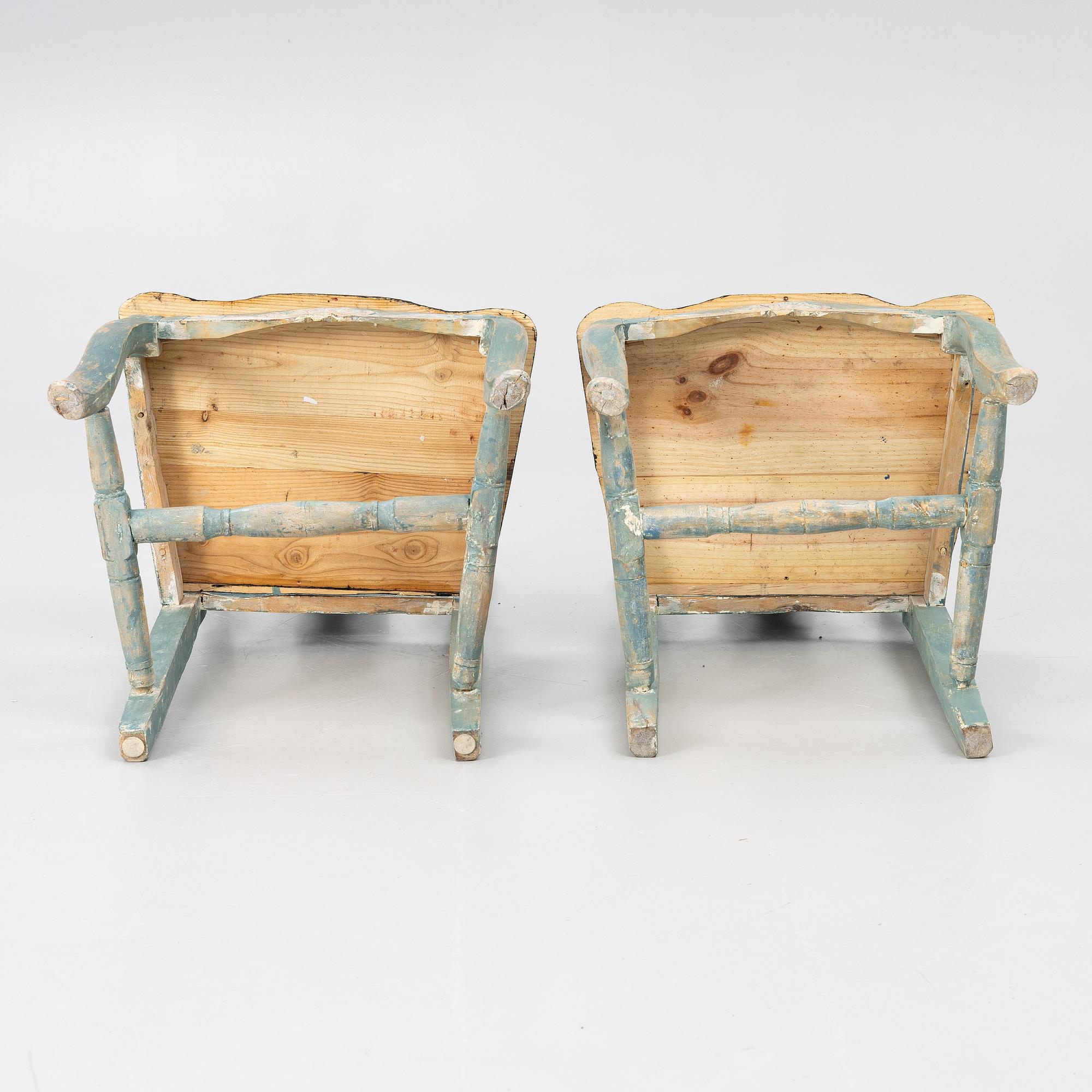 A pair of polychrome-painted folk art chairs from Järvsö, Hälsingland, late 18th/early 19th century.