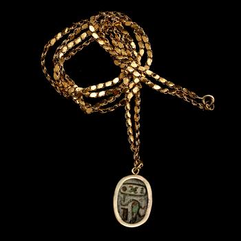 HÄNGE SAMT KEDJA, delvis 14k guld, omkring 1900-talets  mitt. Vikt 14 g.