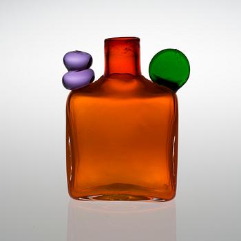 OIVA TOIKKA, A POMPOM BOTTLE. N 526, Sign. Oiva Toikka Nuutajärvi Notsjö. 1970-1972.