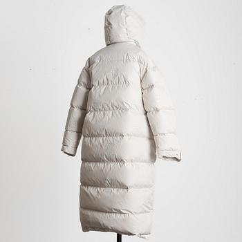 Chanel, down coat, size Fr 40.