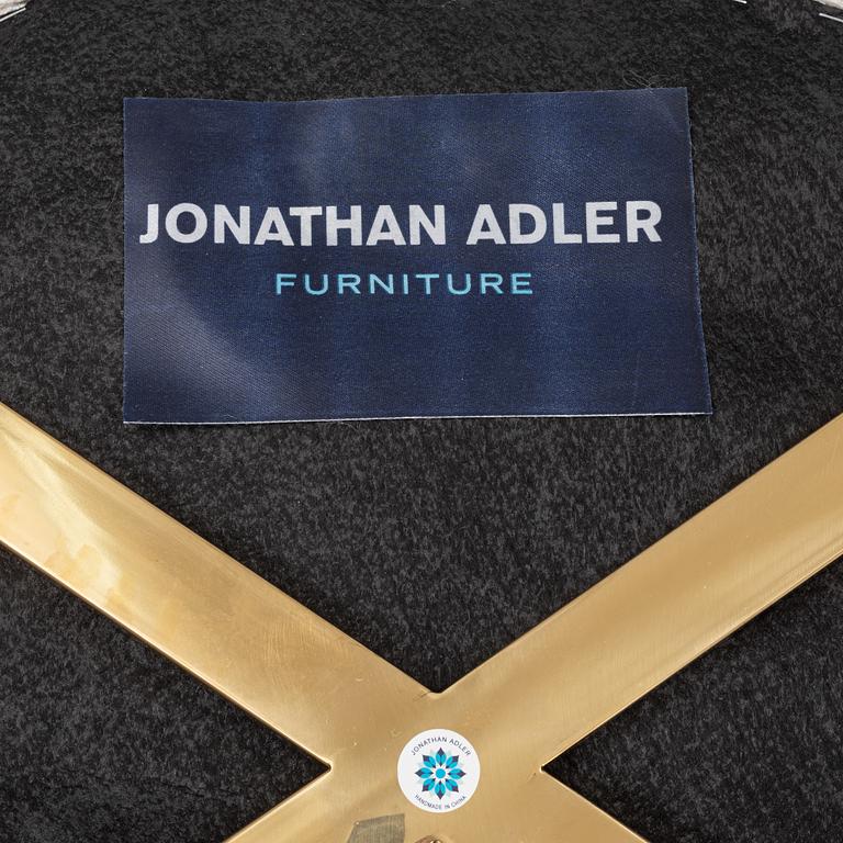 Jonathan Adler, pall.