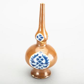 A Chinese 19th/20th century porcelain water dropper.