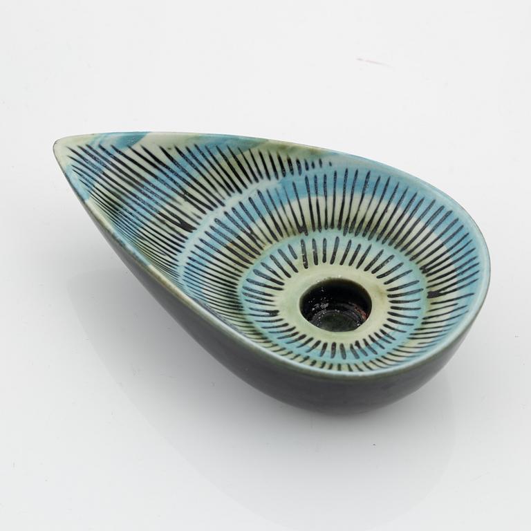 Lisa Larson, vas, skål samt två askfat, stengods,  gustavsberg.