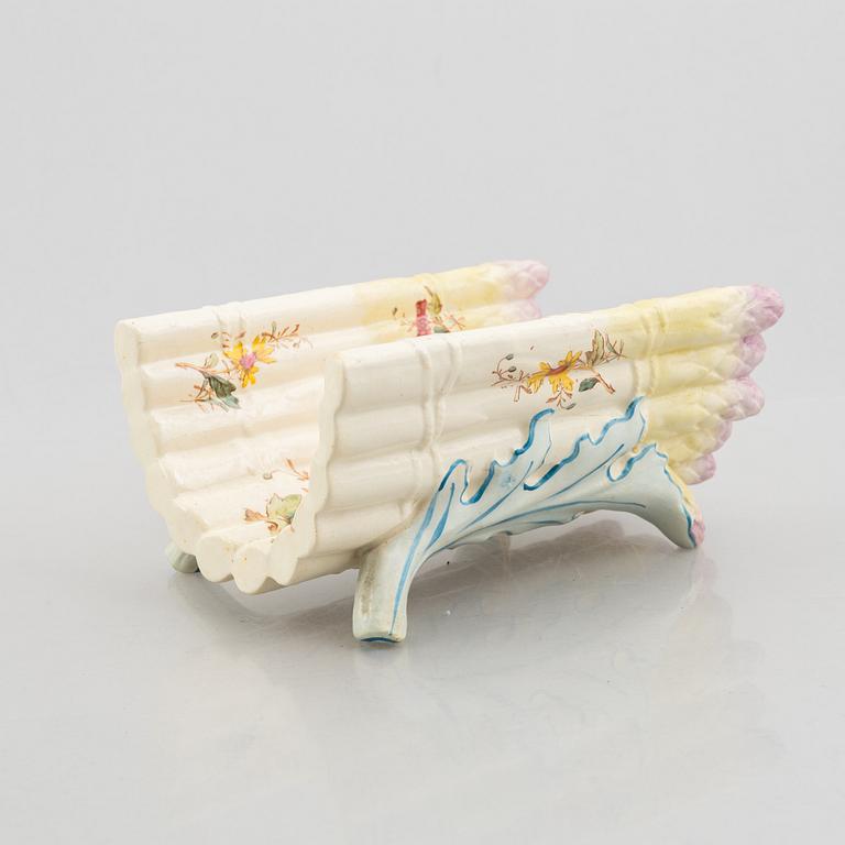 A two-part "Chrysanthème" Asparagus dish, Luneville, France, late 19th century.
