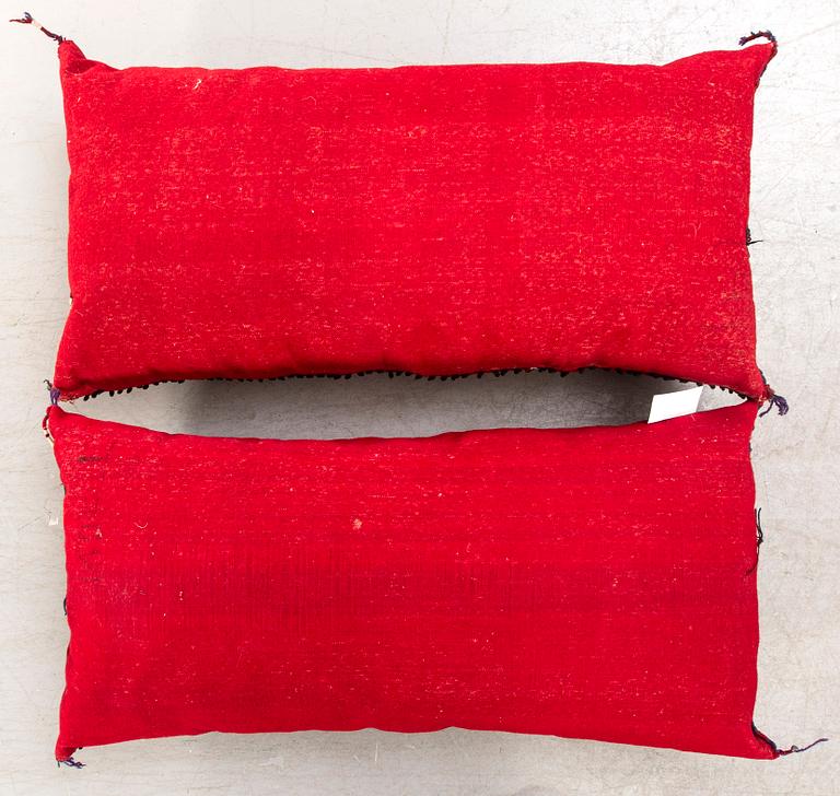 A pair of Tekke Turkmen cushions 125x58 cm each.