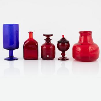 Ten decorative glass pieces, including Erik Höglund and Reijmyre, Sweden.