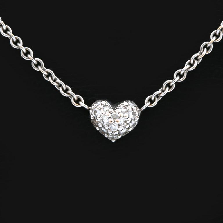 Ole Lynggaard, a collier "Hearts" 18K white gold and diamonds 0,16 ct, weight 6,9 gr.