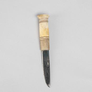 Lars Sunna, a reindeer horn knife, signed.