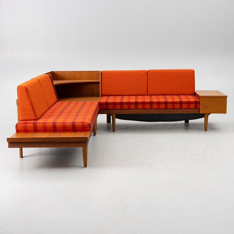 Haldor Vik & Ingmar Relling, a 'Svane' daybed/modul sofa, Ekornes Fabrikker A/S, Norway, around 1970.