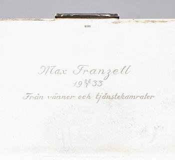 CIGARETTETUI, silver, 1930-tal. Vikt med inredning ca 407 g.