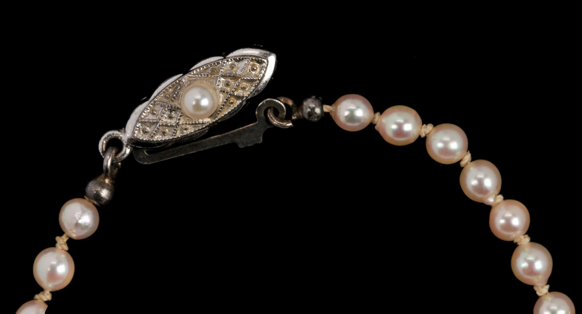 PÄRLCOLLIER, 1900-talets första hälft.