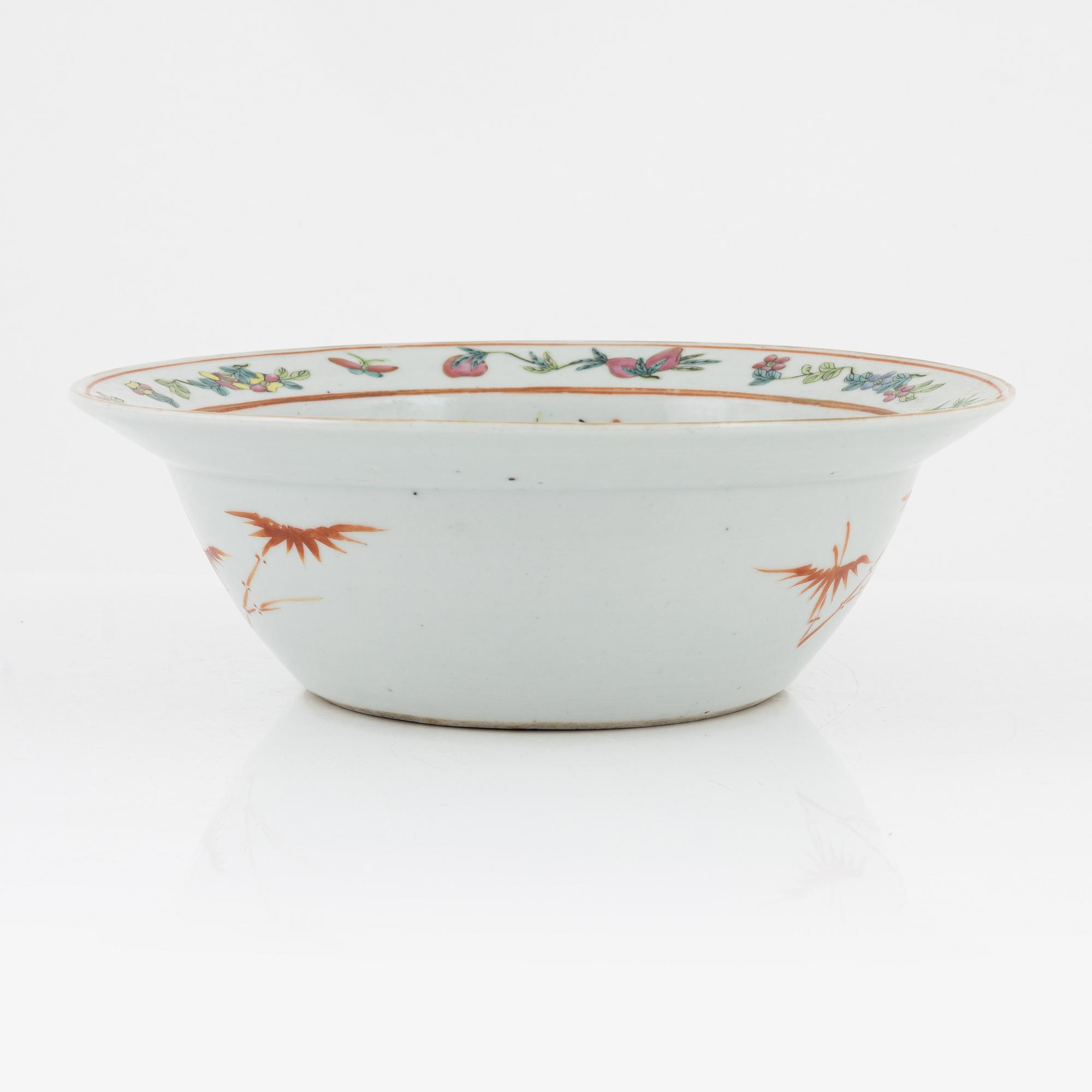 Handfat, porslin, Kina, sen Qingdynasti, omkring 1900.