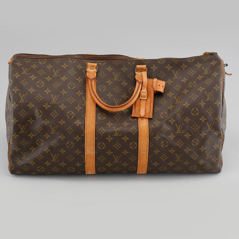 A monogram canvas weekendbag "Keepall 55" by Louis Vuitton.