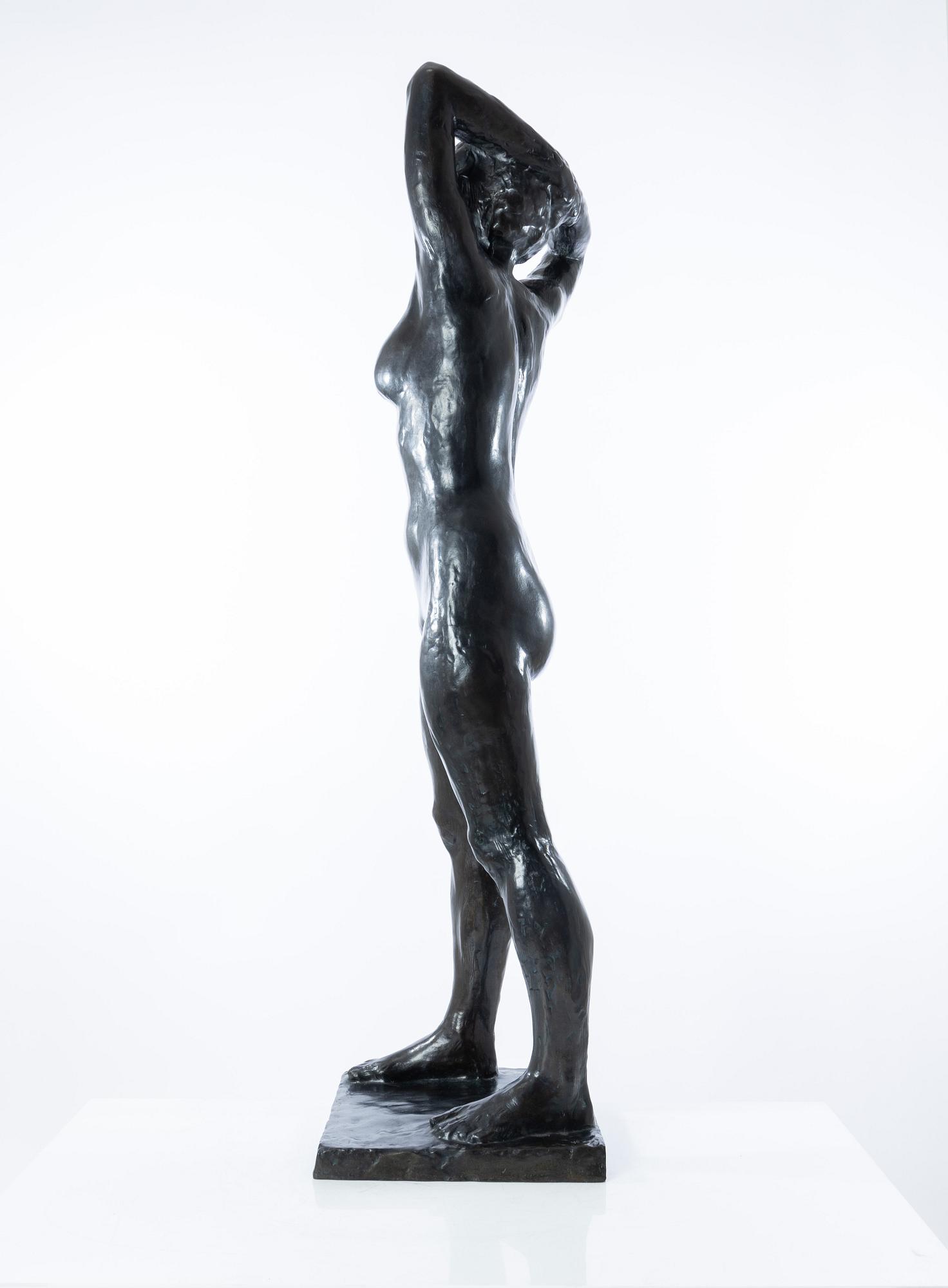 Gudmar Olovson, skulptur. Signerad. Numrerad. Gjutarstämpel. Brons, höjd 132 cm, längd 40 cm.