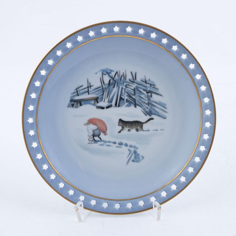 Harald Wiberg, Christmas service, 48 pieces, porcelain, "Tomten", Royal Copenhagen and Bing & Grøndahl, Denmark.