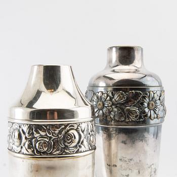 Vaser 2 st nysilver 1900-talets första hälft.