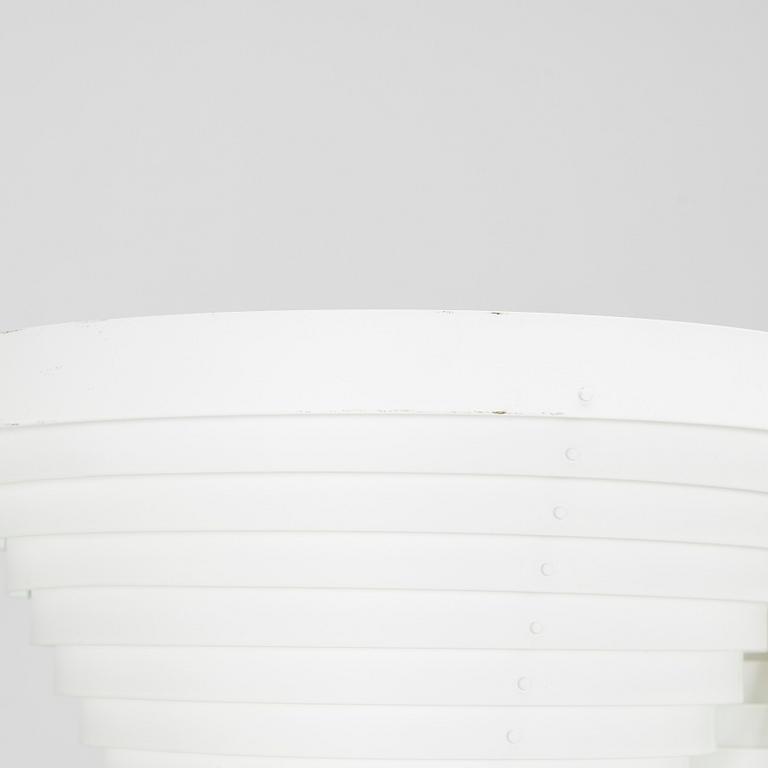 Alvar Aalto, a late 20th century 'A809' floorlamp for Valaisinpaja.