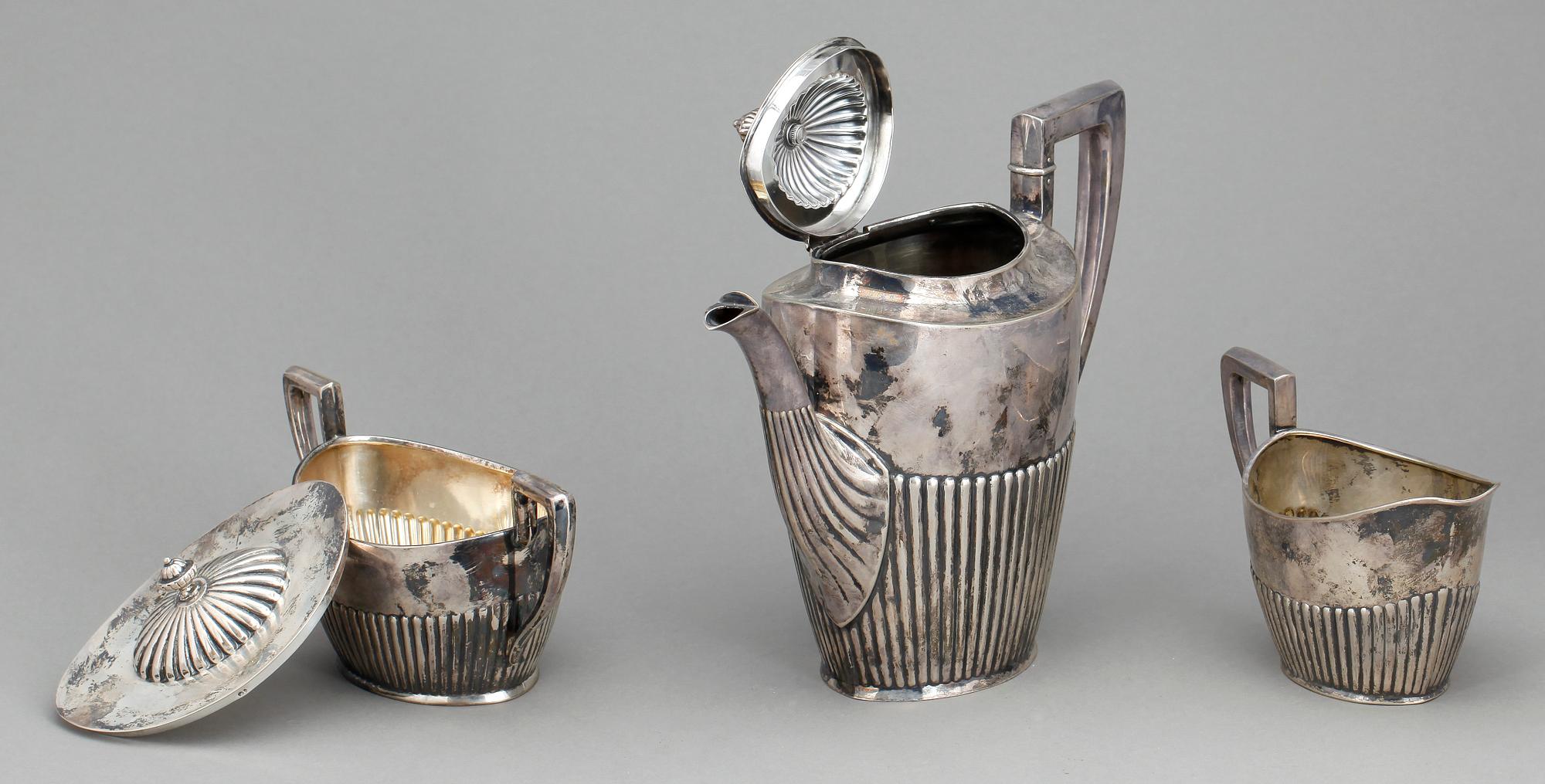 KAFFESERVIS, 3 delar, silver, empirestil, J.E. Skreij, Falun 1924. Svenska importstämplar. Tot ca 967 gram.