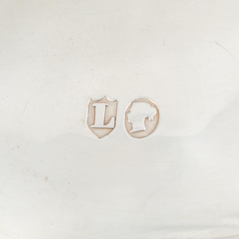 Te- och kaffeservis, 3 delar, samt sockerskål, silver, bl a E. Silver & Co, Sheffield, England 1946-47.