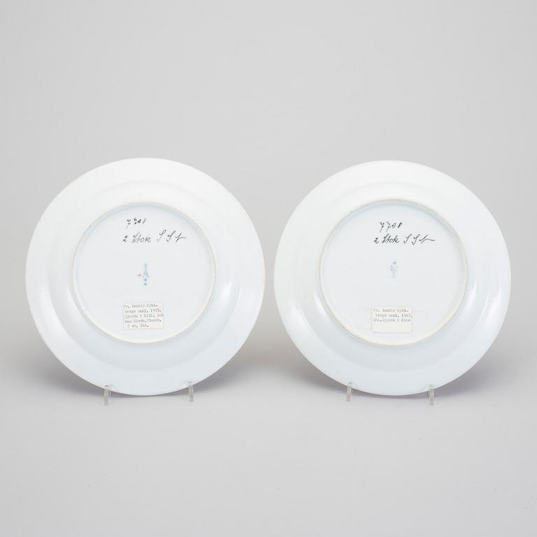 TALLRIKAR 2 st, porslin, Meissen. Marcolini perioden 1774-1813.