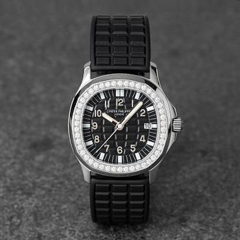 1016. Patek Philippe, Aquanaut, "Diamond Bezel", ca 2007.