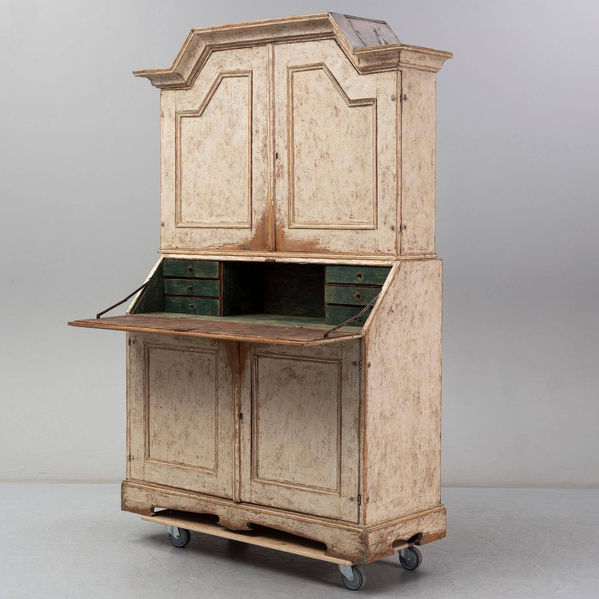A Swedish cabinet, late 18th century/early 19th century.