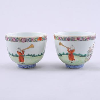 KOPPAR, ett par, porslin, Kina, republik (1912–1949).