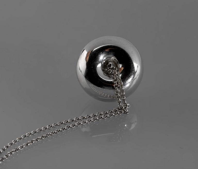 HALSMYCKE, sterlingsilver, Helle Damkjaer för Georg Jensen, Danmark, 2010. Vikt ca 26 g.