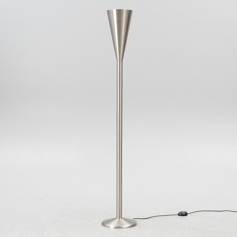 Pietro Chiesa, golvlampa, "Luminator", Fontana Arte, Italien, 2017.