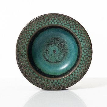 Stig Lindberg, a stoneware dish, Gustavsberg Studio 1964.