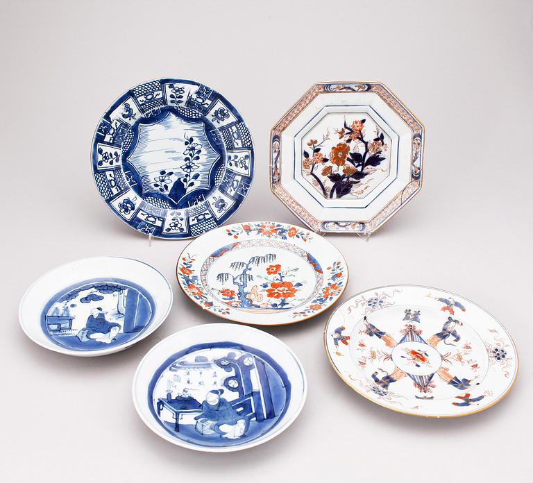 TALLRIKAR, 6 st, porslin, Kina, bland annat Qing dynastin, 1700-tal.