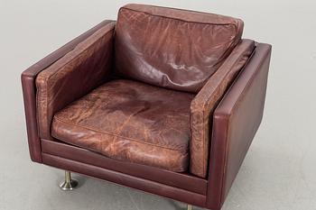 FÅTÖLJ,  Illum Wikkelsø, 1900-talets andra hälft.