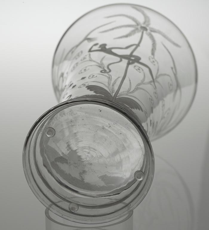 An Edward Hald engraved glass vase, Orrefors 1925.