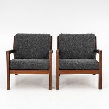Carl Gustaf Hiort af Ornäs, A pair of easy chairs, 'Rialto',  Puunveisto Oy, Finland, mid 20th century.