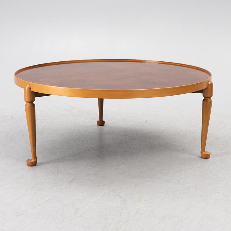 Josef Frank, a model 2139 coffee table, AB Eriksson & Söner in Vrena for Firma Svenskt Tenn, Sweden, 21st century.