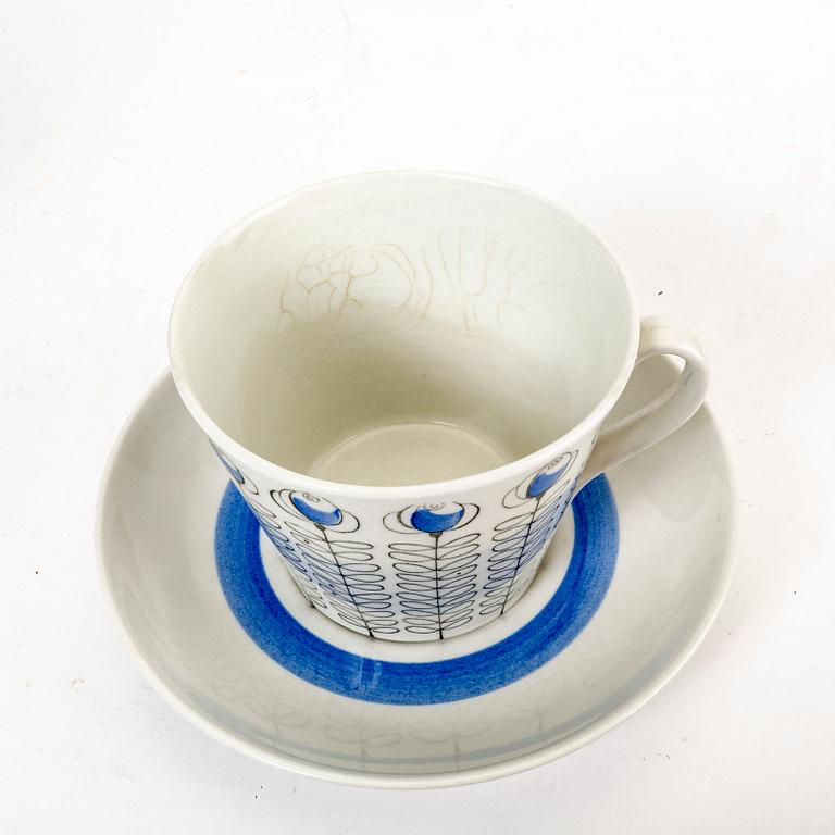 Arthur Percy, six porcelain teacups cups and five saucers, "Bukett" Gefle, Sweden.