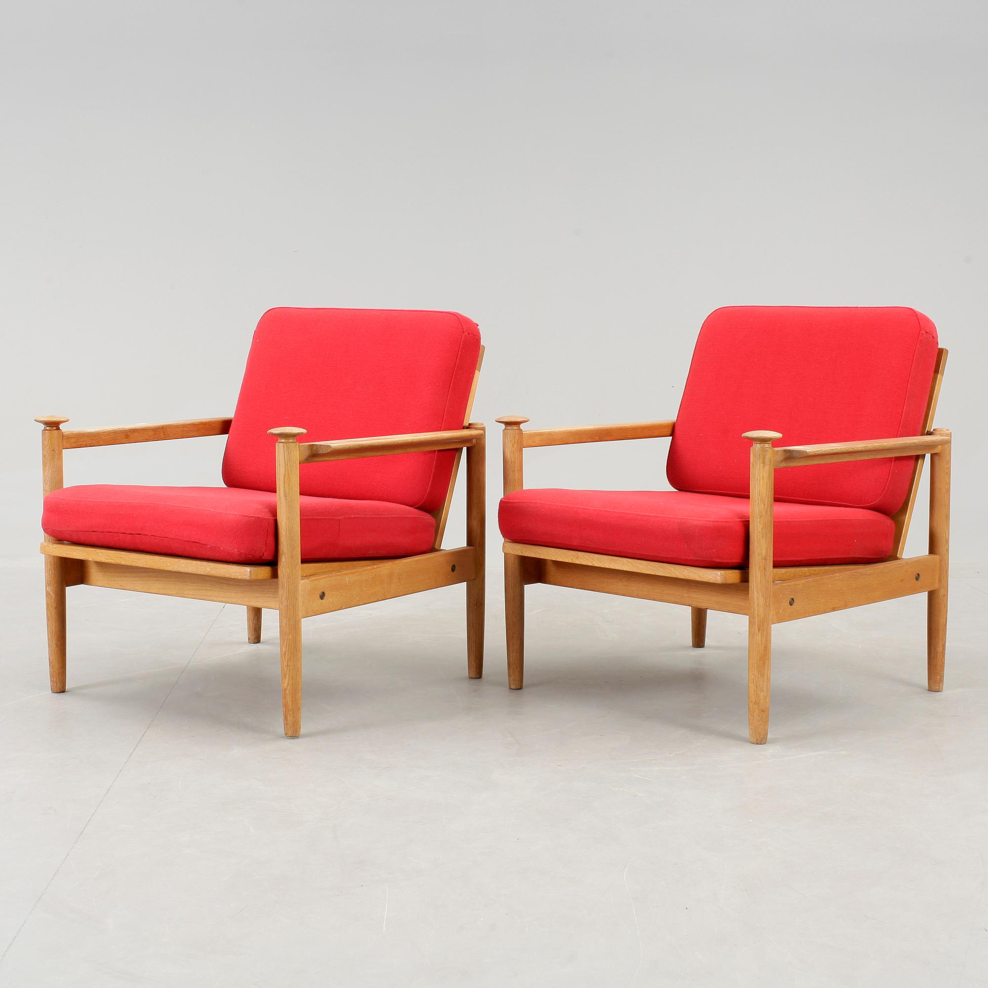FÅTÖLJER, ett par, 1960-tal.