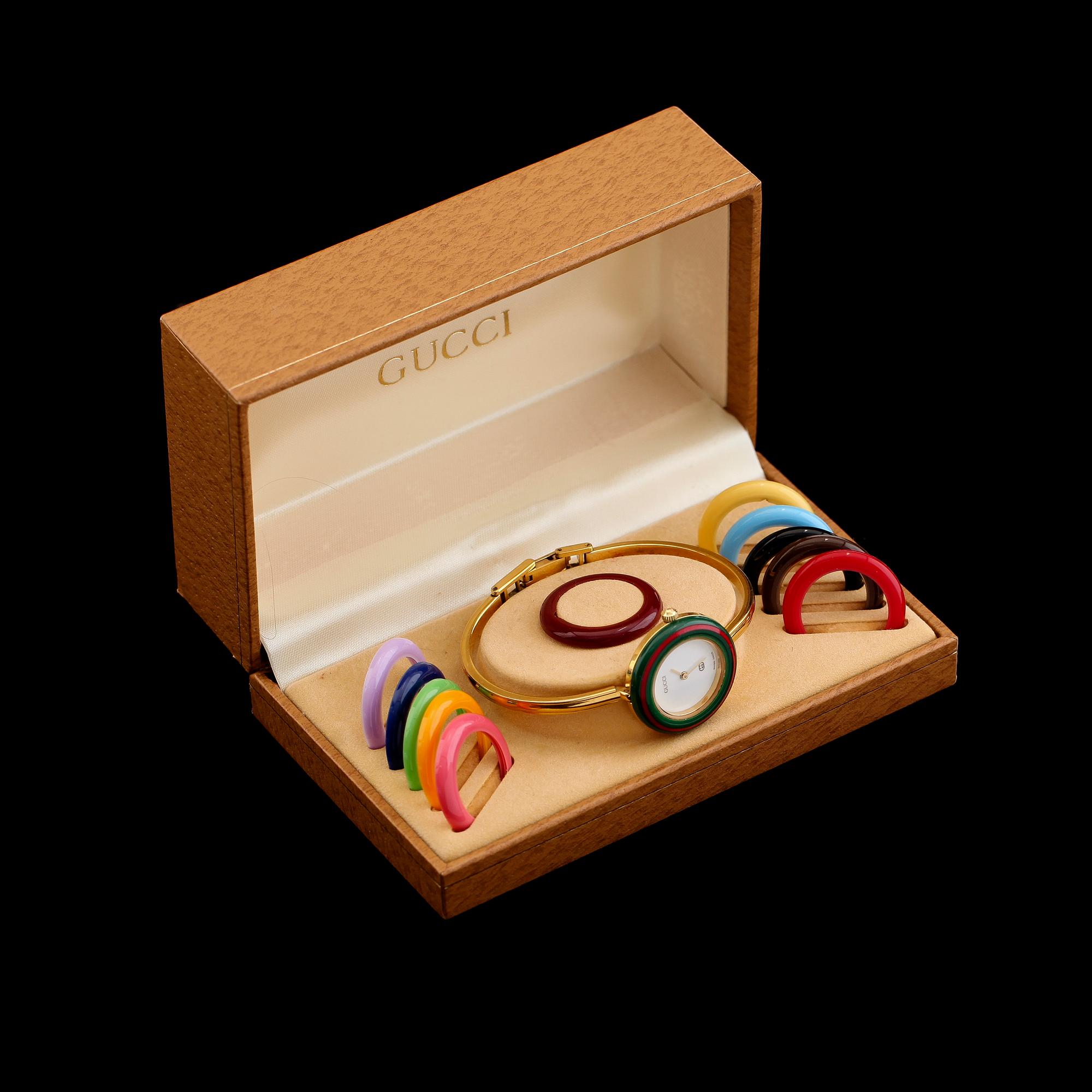 ARMBANDSUR, Gucci.