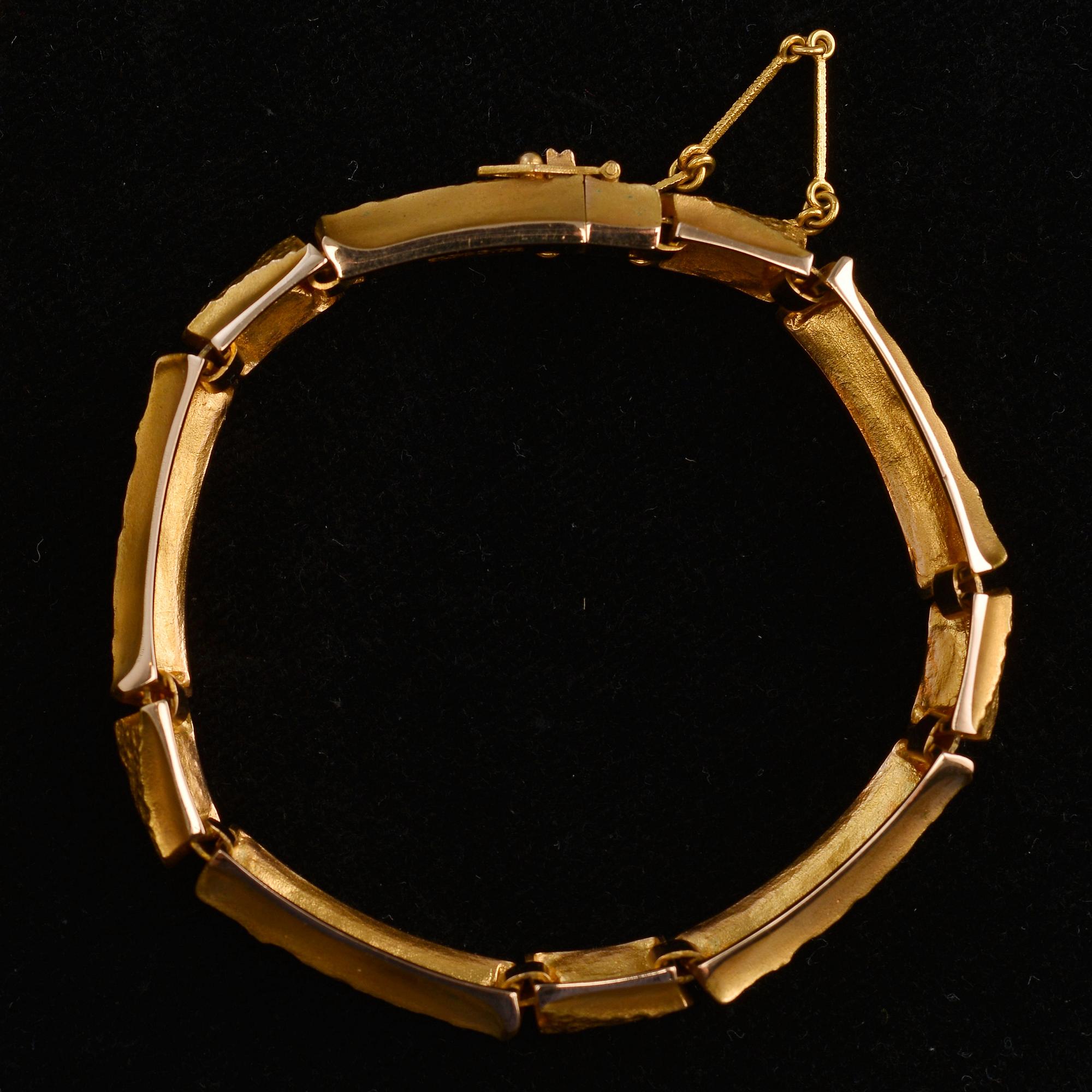 Björn Weckström, RANNEKORU, kultaa 14K, Lapponia 1974. Paino 24,8 g.