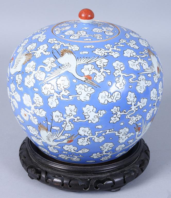 LOCKBOJAN, porslin, Kina, 1800-tal.